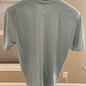 Lululemon men’s dri fit athletic shirt size medium